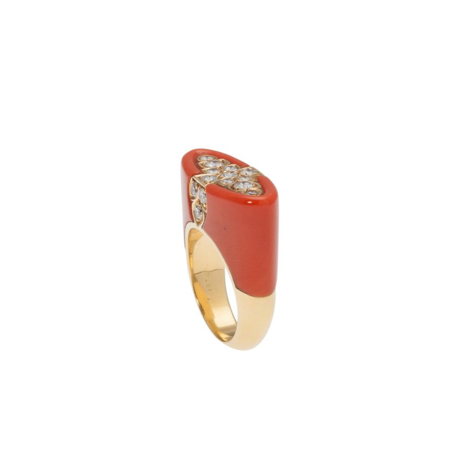 Cartier coral ring, after 1980 2