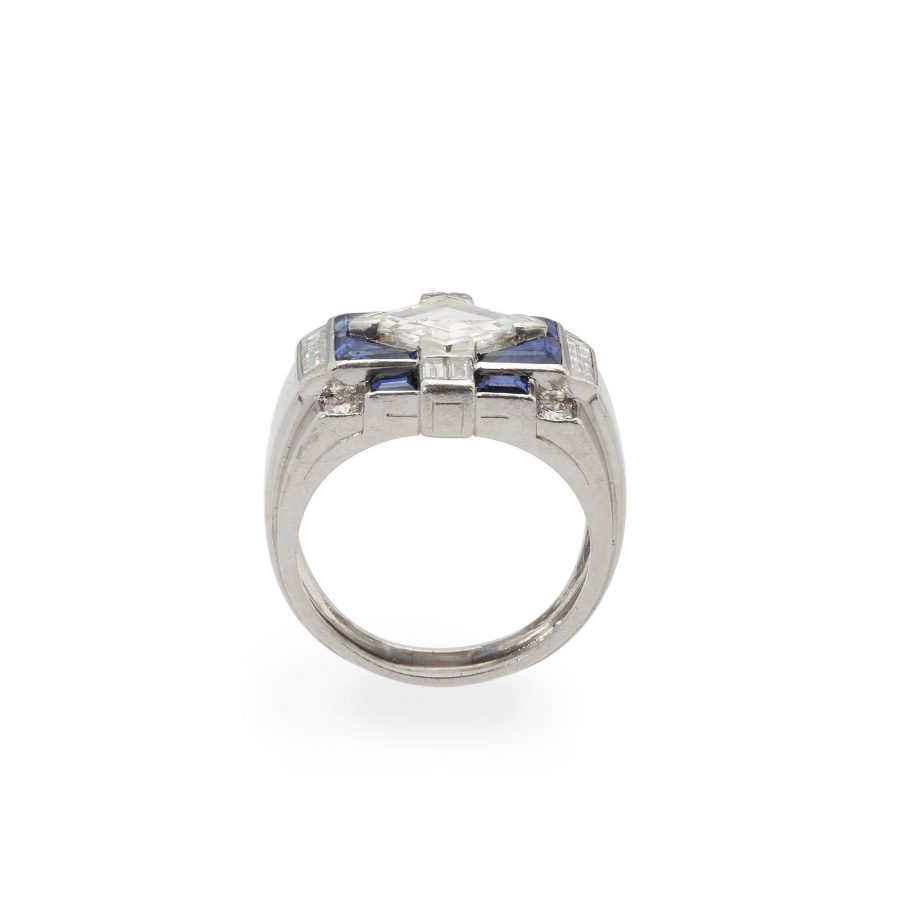 platinum art deco ring diamond sapphire 1930s