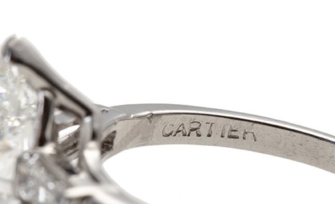 Cartier solitaire pear diamond 2.02 ct.
