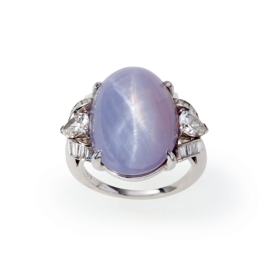 Star sapphire ring Star sapphire ring
