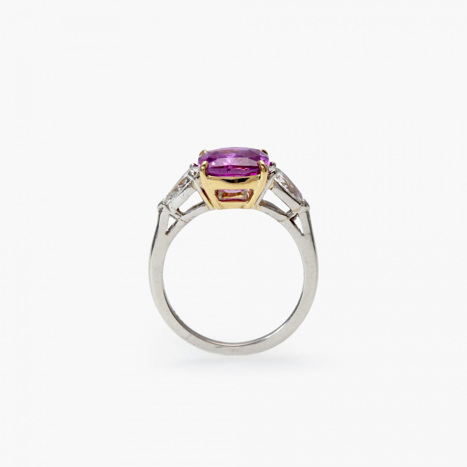 Bvlgari pink sapphire ring Marjan Sterk Fine Art Jewellery Amsterdam