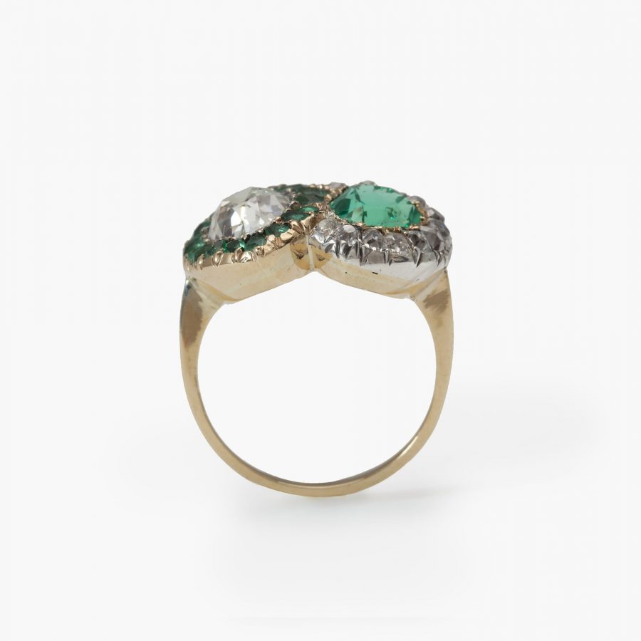 Antique ring diamond emerald hearts
