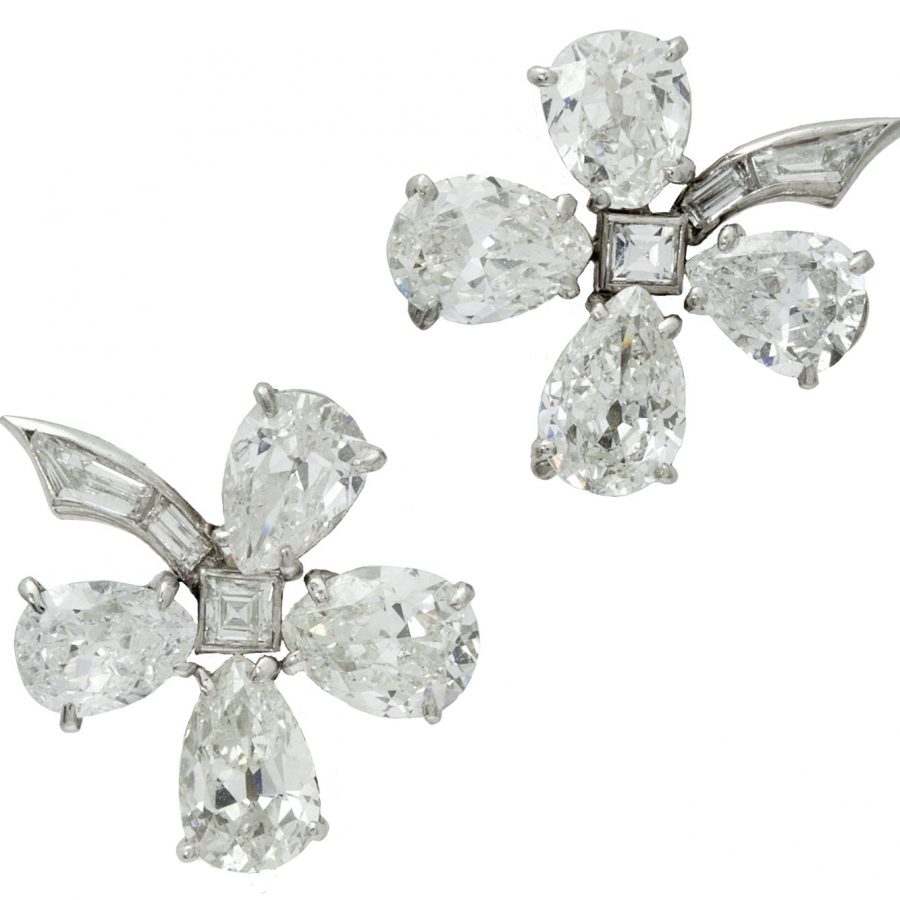 Van Cleef & Arpels diamond earrings Van Cleef & Arpels diamond earrings