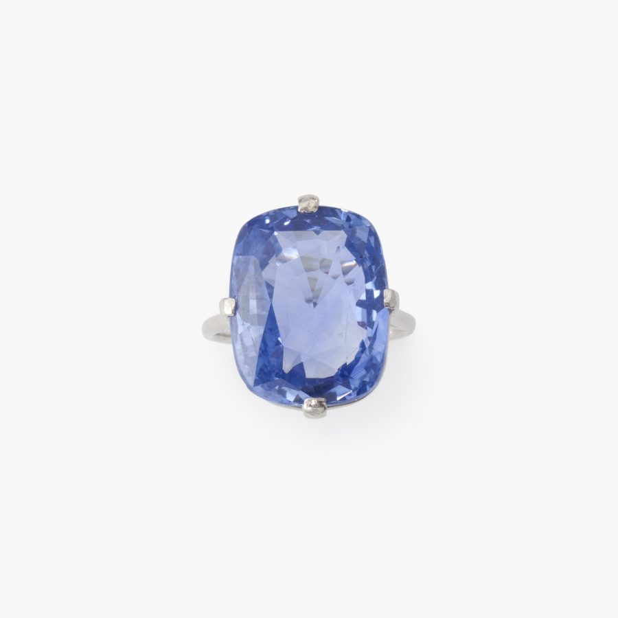 Cartier blue sapphire solitair Art Deco unheated