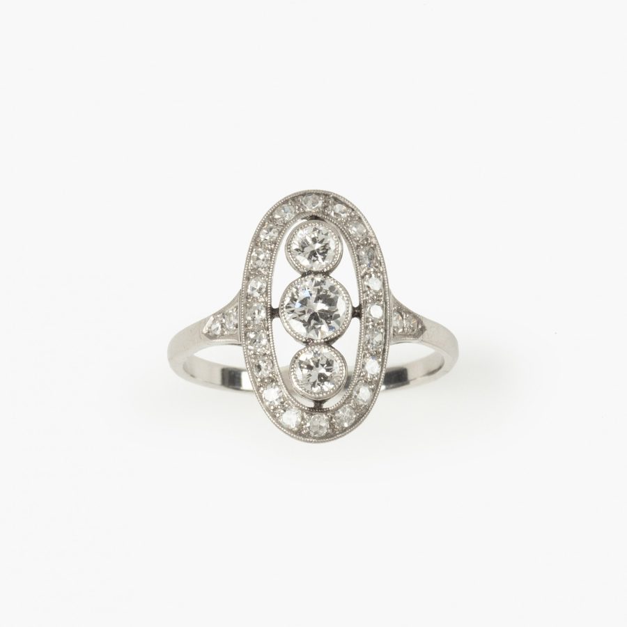 Platinum diamond set Art Deco ring by Vos & Co, the Hague, the Netherlands, ca 1930