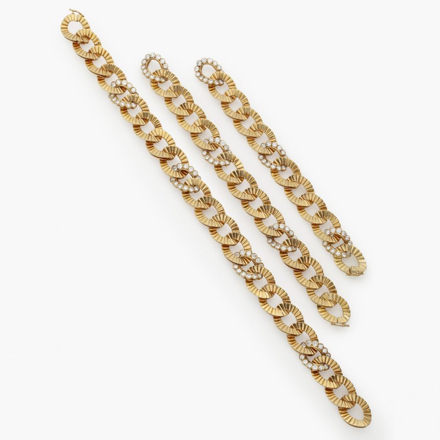 Van Cleef & Arpels necklace/bracelet set with diamonds Paris ca 1970.