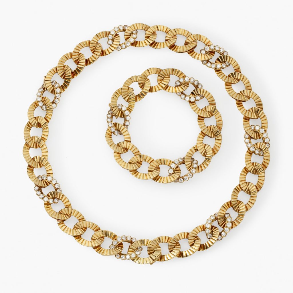 Van Cleef & Arpels necklace/bracelet set with diamonds Paris ca 1970.