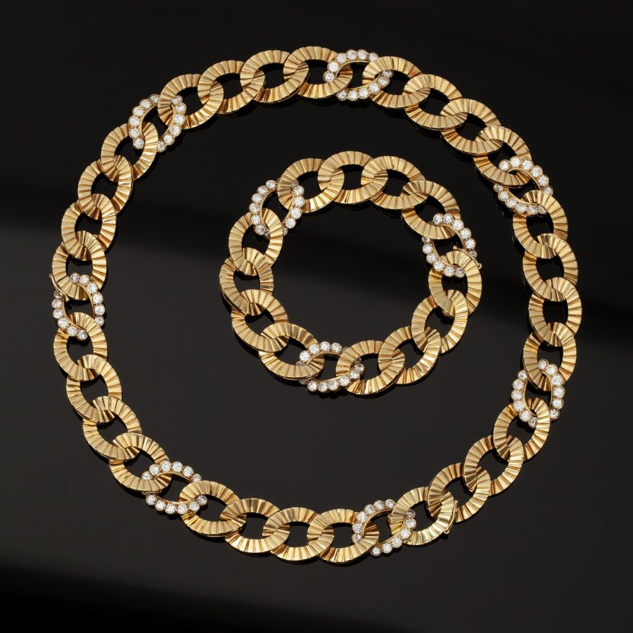 Van Cleef & Arpels necklace/bracelet set with diamonds Paris ca 1970.