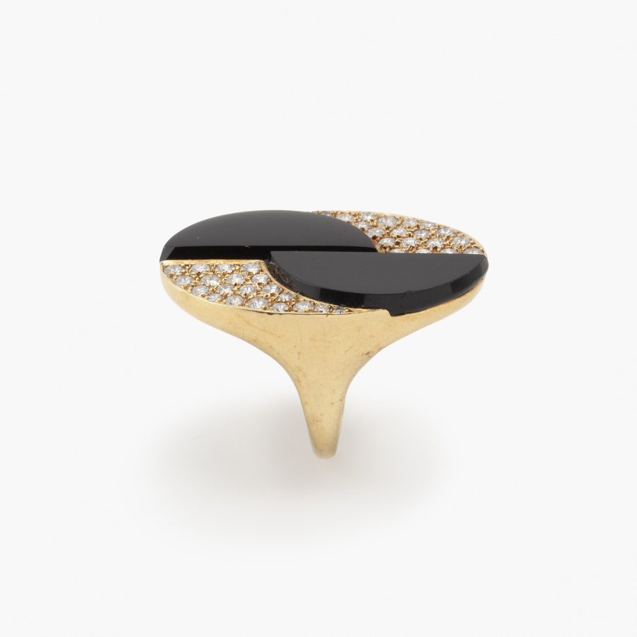 Tiffany & Co. onyx and diamond ring geometrical 1970s