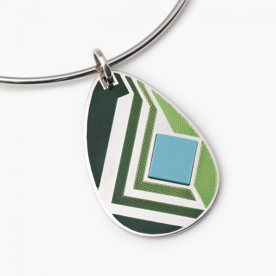 Bvlgari white gold and enamel necklace with pendant made ca 1970.
