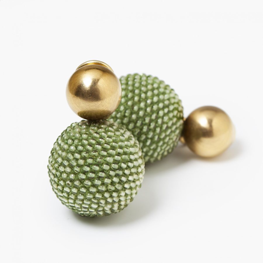 Hemmerle Munich satine gold and peridot bead woven earrings
