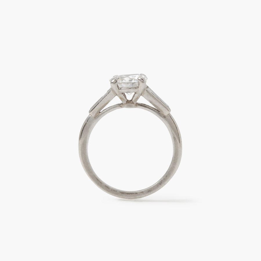 Monture Cartier platinum solitair ring brilliant cut diamond ca 1.40 ct.