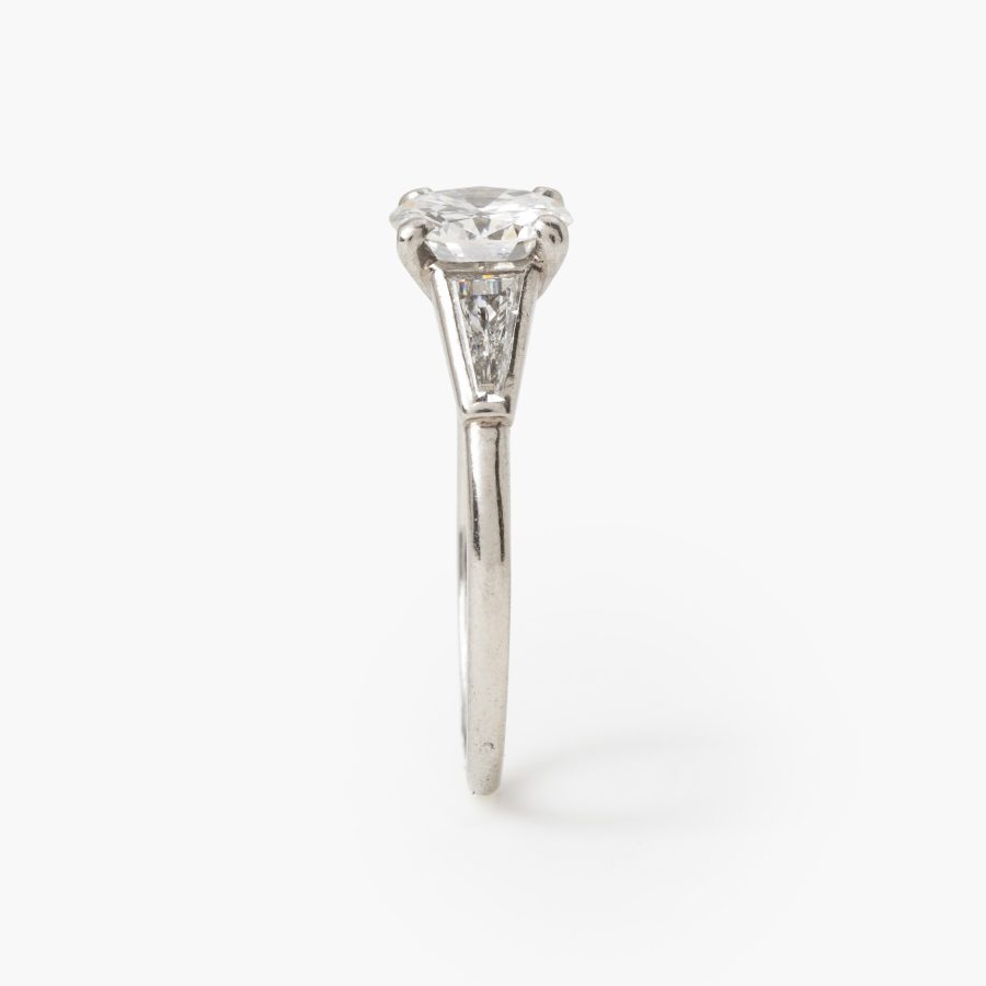 Monture Cartier platinum solitair ring brilliant cut diamond ca 1.40 ct.