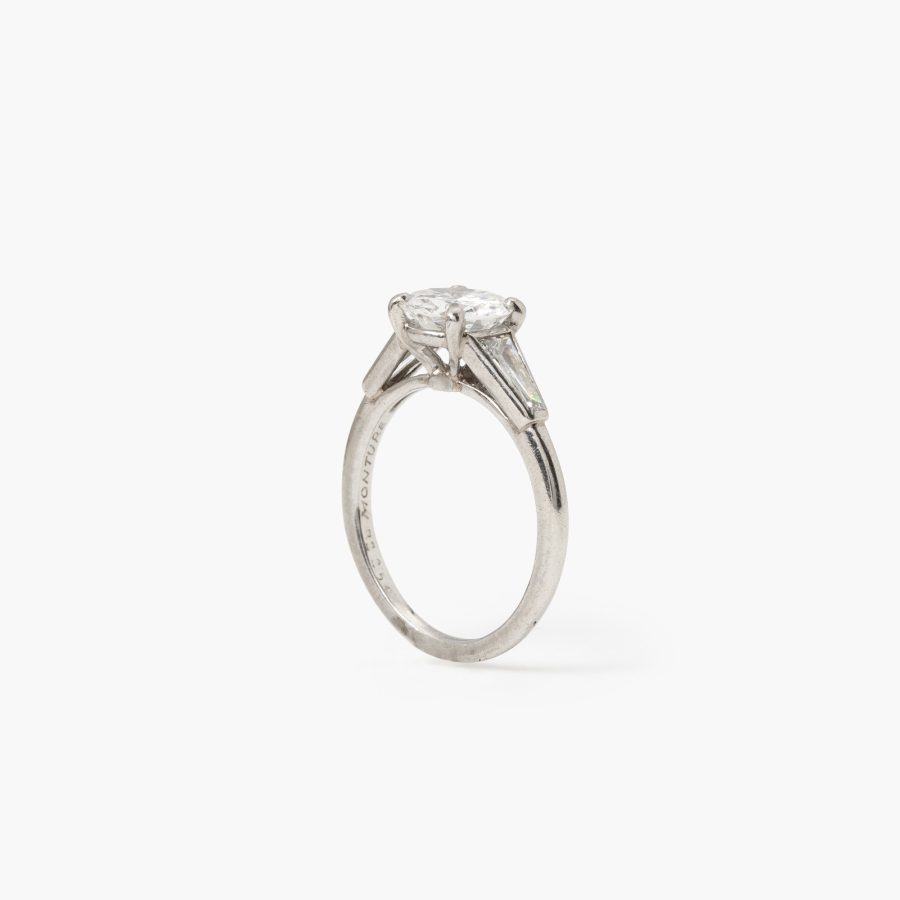 Monture Cartier platinum solitair ring brilliant cut diamond ca 1.40 ct.