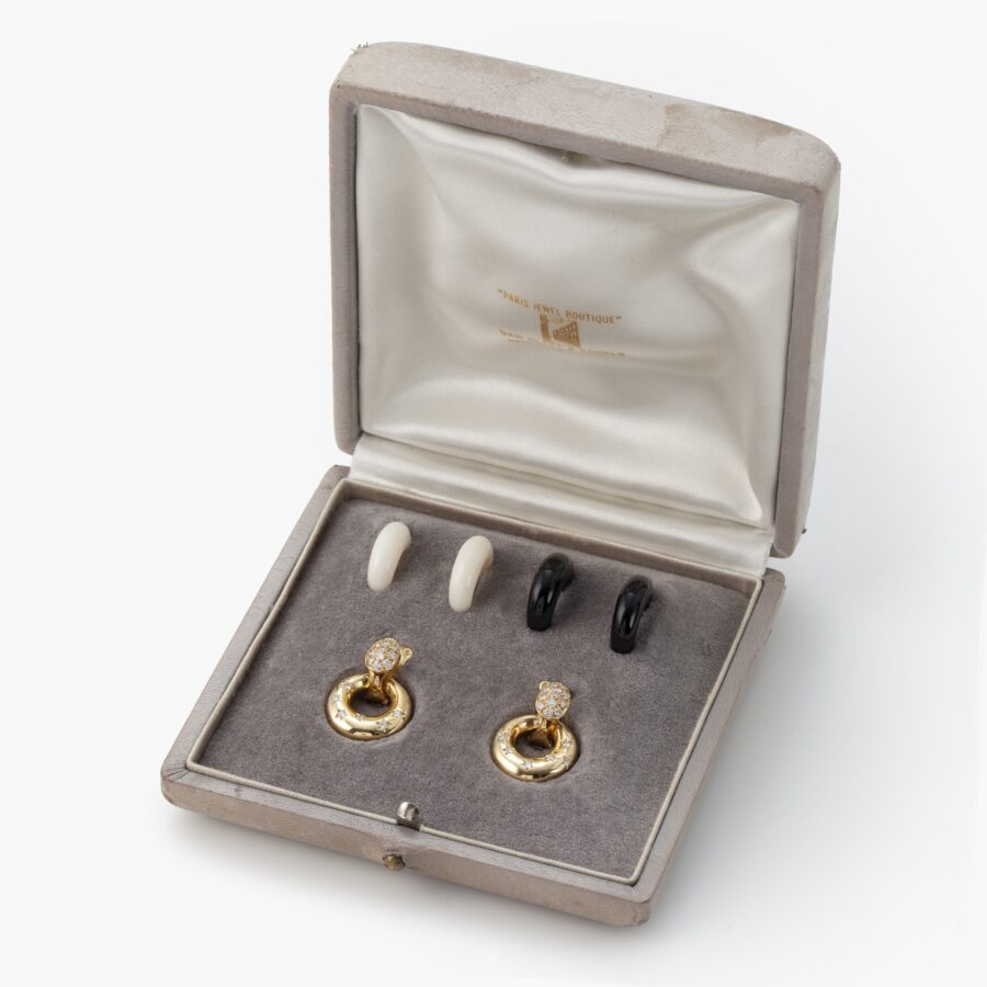 Yellow gold diamond set clip earrings with three pairs of exchangeable rings, in original case, signed Van Cleef & Arpels, Paris