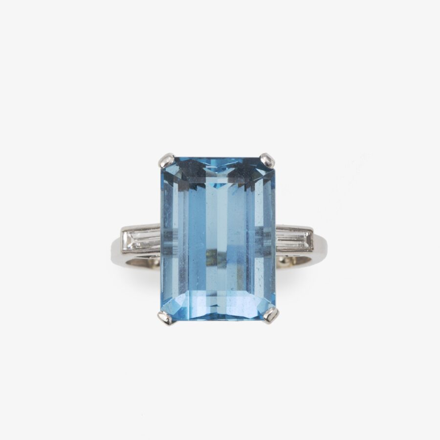 Platinum ring aquamarine and diamond signed Cartier ca 1950