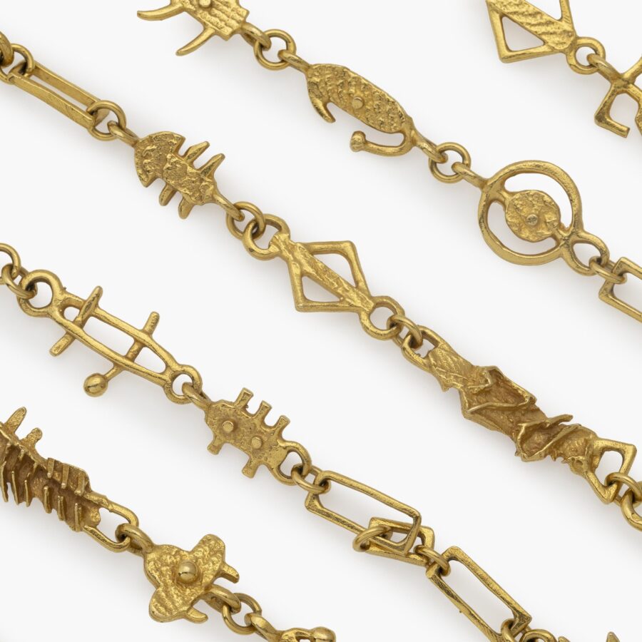 Arnaldo Pomodoro longchain