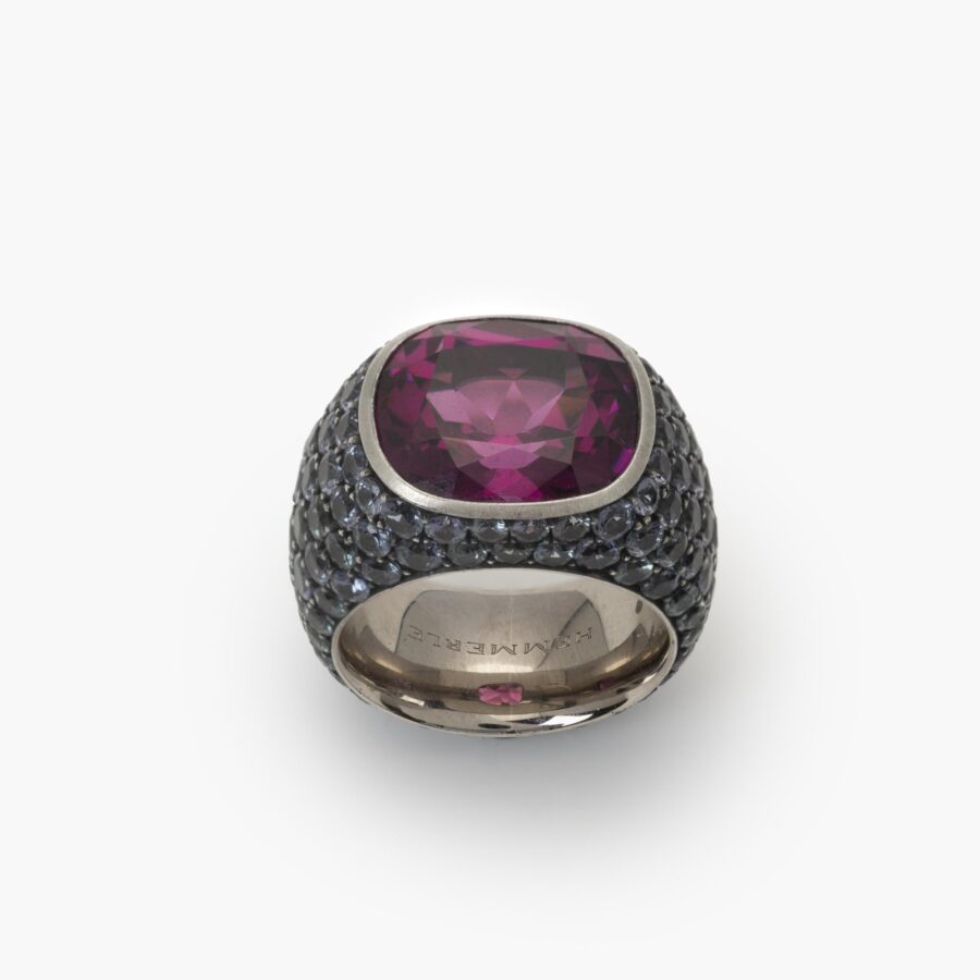 Hemmerle purple garnet ring