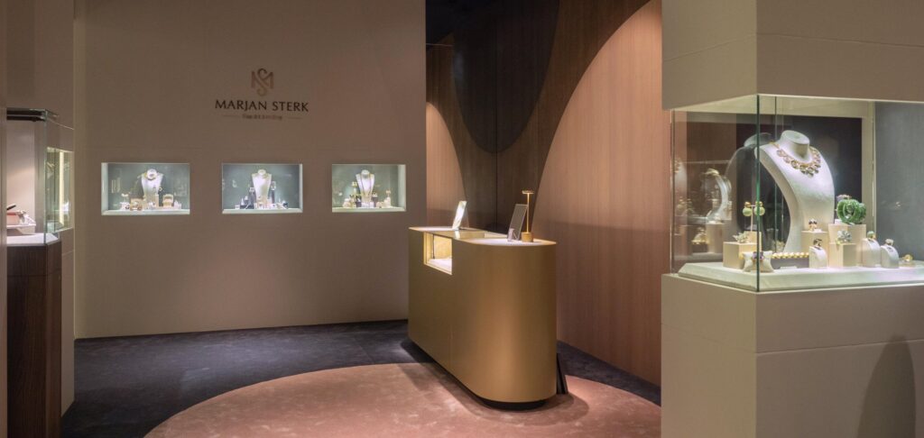 Marjan Sterk Fine Art Jewellery